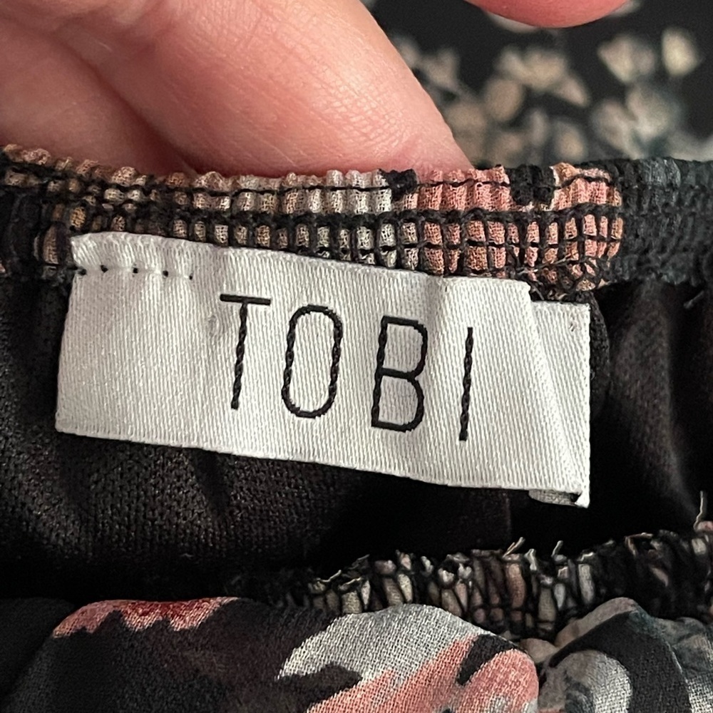 Tobi rose print open back black pink mini dress - Picture 3 of 5